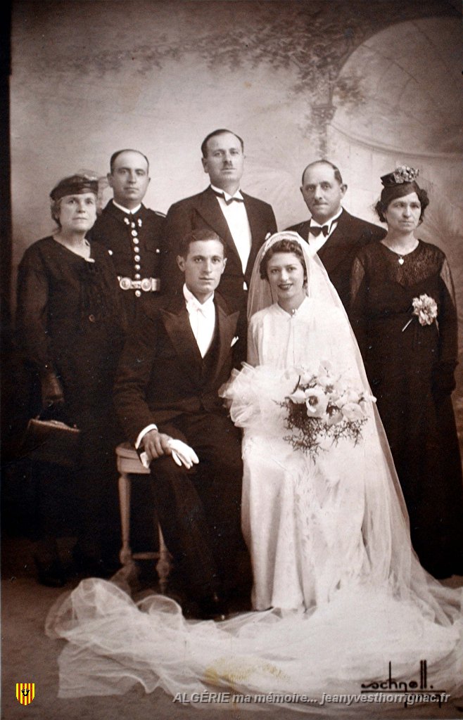 Mariage Jerome Santander et Suzanne Ramon.jpg - Mariage Jérome et Suzanne Santander. A gauche Maria Santander Pierre Codina mari de Rose Santander Louis Santander frère du marié Jean Quadrado mari d'une soeur d'antoinette Ramon mère de Suzanne